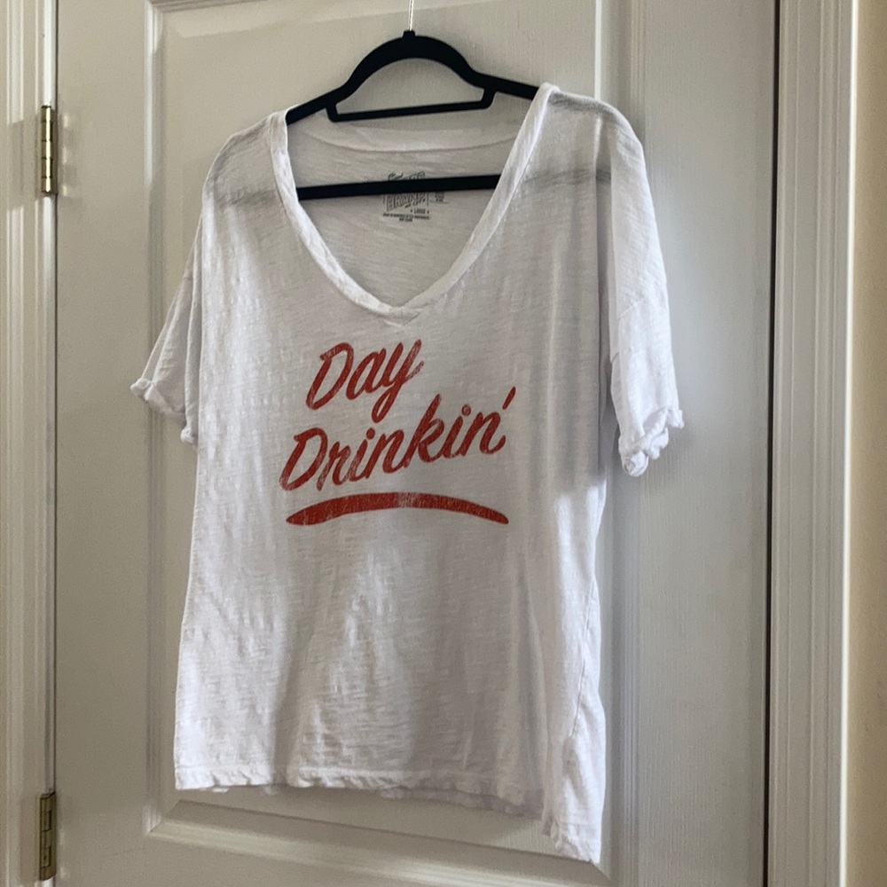 Day Drinkin’ Retro Brand vintage T size large